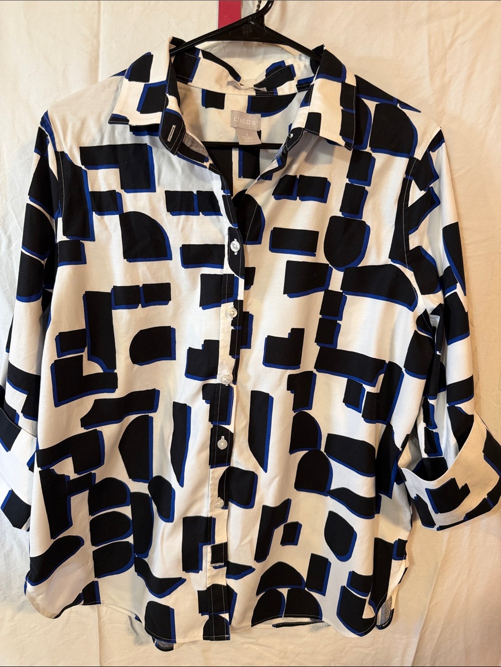 Chico's Black, White & Blue Abstract Print Button-Up Top.